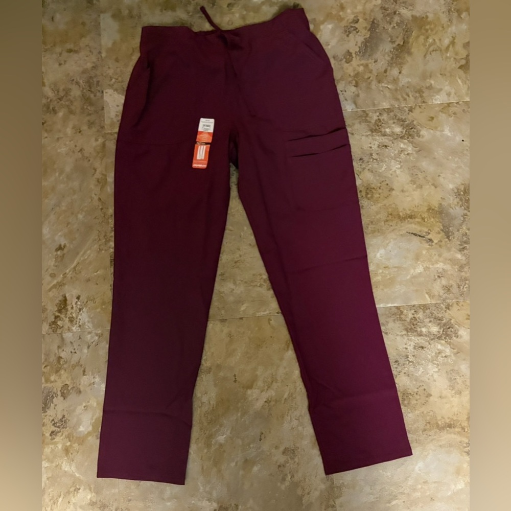 NWT Women’s Maroon Scrubstar Scrubs